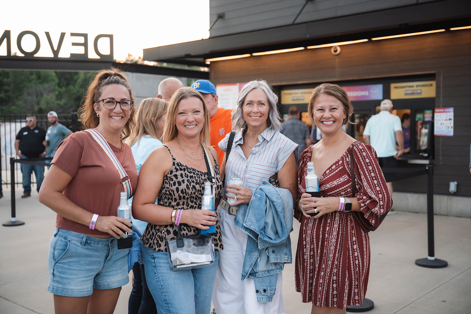 JCG Midwest X Digs/Devon Event